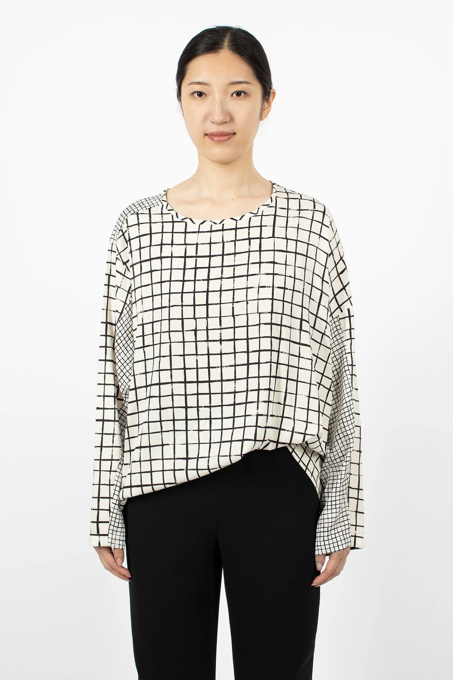 Asymmetrical Top Ecru/Black