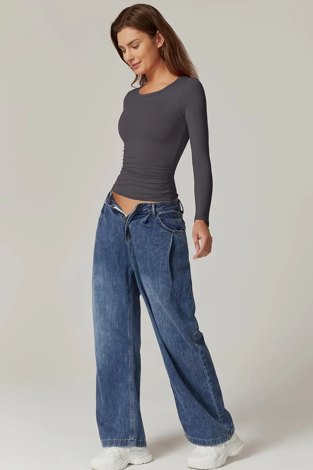 QINSEN Womens Crewneck Long Sleeve Shirt Double Lined Basic Tees Side Ruched Going Out Crop Tops