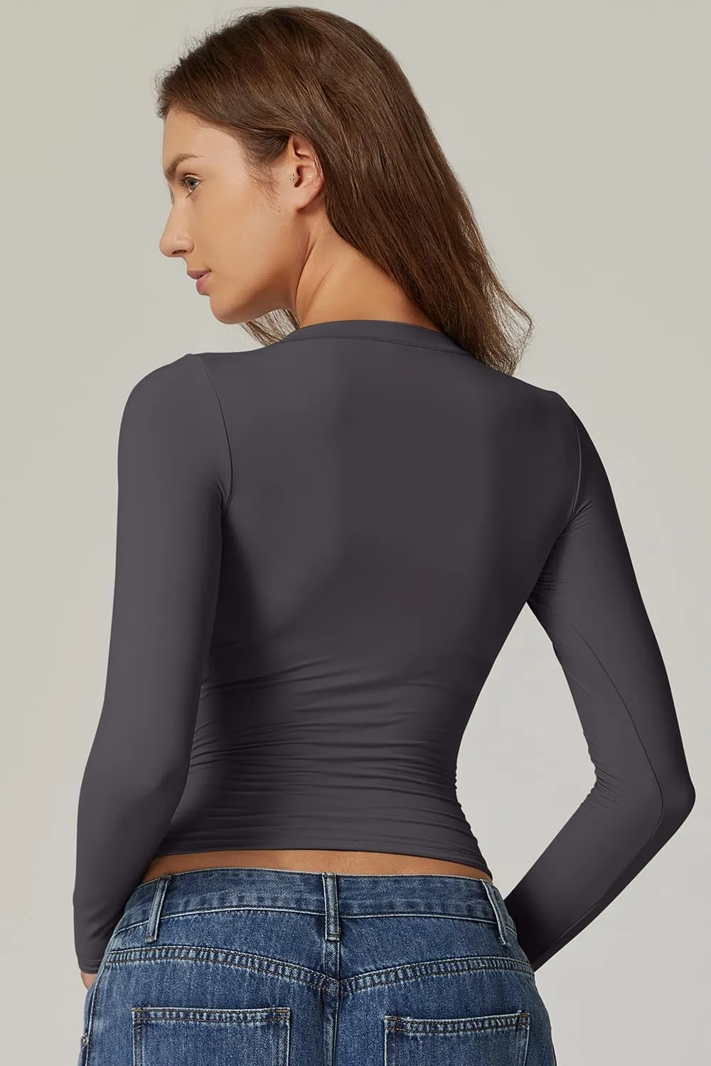 QINSEN Womens Crewneck Long Sleeve Shirt Double Lined Basic Tees Side Ruched Going Out Crop Tops