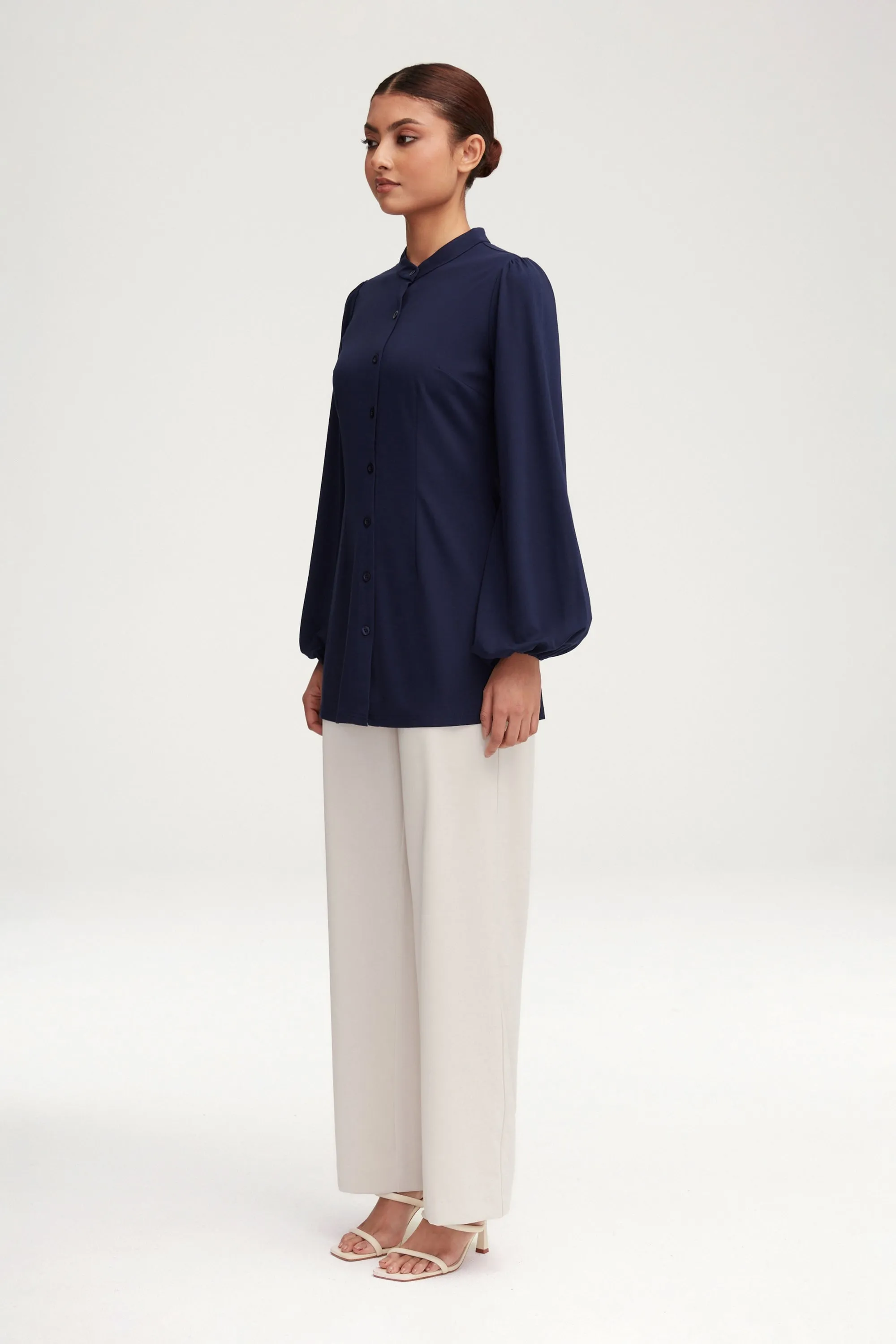 Chic Rayana Jersey Button-Down Top in Elegant Navy Blue