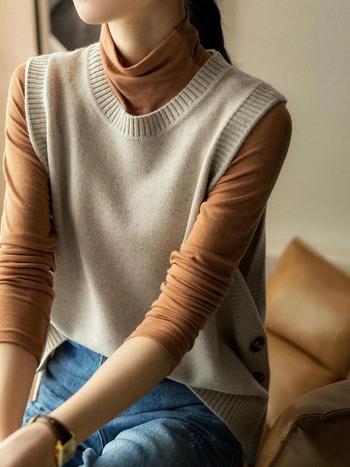 Wowcarbazole Women's Sleeveless Sweater Vest Casual Crew Neck Ribbed Knit Pullover Tops Loose Fit Full Clothes