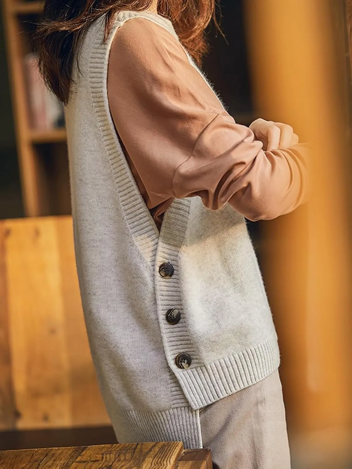 Wowcarbazole Women's Sleeveless Sweater Vest Casual Crew Neck Ribbed Knit Pullover Tops Loose Fit Full Clothes